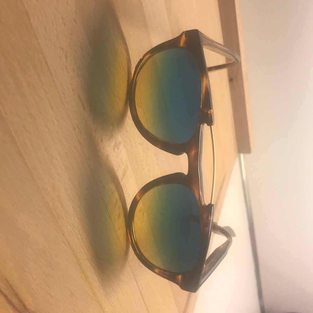 Sunglasses New never worn